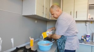 ВАСЯ ГОТОВИТ "ПРЕСНУШКИ" 💯 На это можно смотреть вечно!
