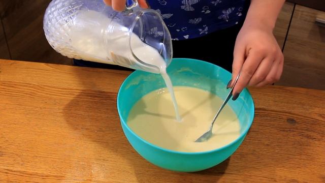 Блины к Маслянице. Тонкие блины на молоке смотреть онлайн