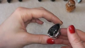 КАМНИ -ЗАЩИТНИКИ ( ОБСИДИАН , СОКОЛИНЫЙ ГЛАЗ )