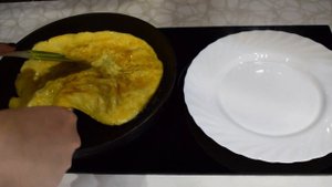 ОЧЕНЬ вкусный Салат из свежей капусты. Простой рецепт салата, в котором минимум ингредиентов.