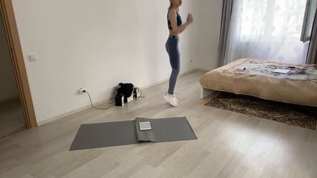 Прокачиваем пресс с атлетом команды Prime Kraft - Полиной Чераневой смотреть онлайн