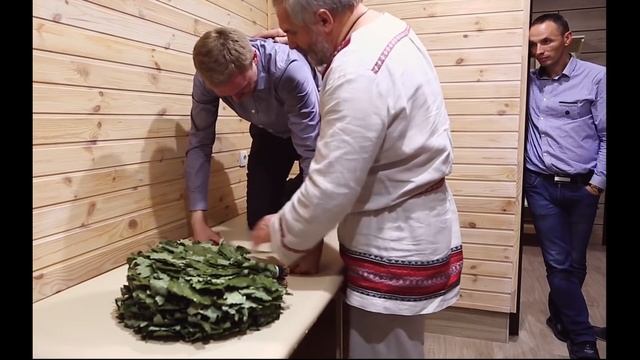 ТЕХНИКА САМОПАРЕНИЯ В РУССКОЙ БАНЕ | КАК ПРАВИЛЬНО ПАРИТЬСЯ В БАНЕ С ВЕНИКАМИ ДЛЯ ЗДОРОВЬЯ | БАНЬКА смотреть онлайн