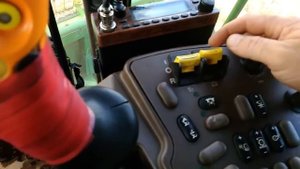 Молотим горох  Урожай 2018  Небольшой обзор органов управления комбайном Джон Дир 9660