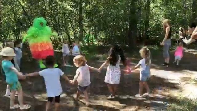 Центр ЕВА на ПИКНИКЕ смотреть онлайн