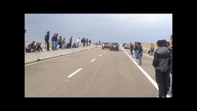 Hummer vs Mercedes ML (Race For Fun) смотреть онлайн