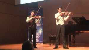 6  Комитас   Крунк, переложении для 2 скрипок Арама Кришчяна