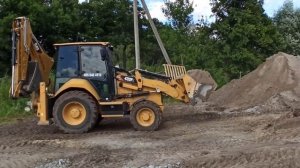 Обратная отсыпка фундамента бассейна. JCB 3 CX, CAT 432