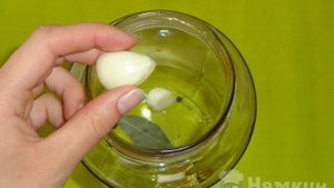 Помидоры с лимоном в банках на зиму