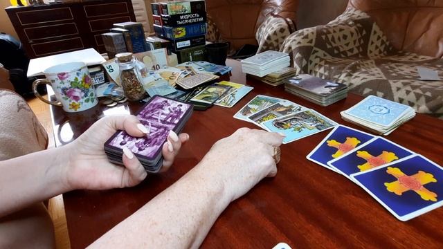 Кто и Что у меня на пороге ?? смотреть онлайн