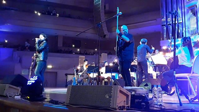 Ronnie Romero и Morrison Orchestra - Unforgiven смотреть онлайн