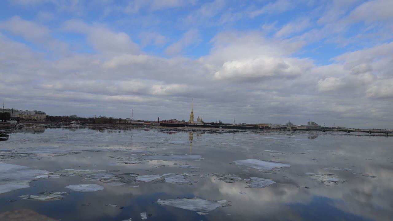 Ледоход на Неве. Таймлапс ускоренно в 8 раз. смотреть онлайн