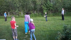 Весёлая игра "ВЫШИБАЛЫ" / A fun game "Dodgeball"