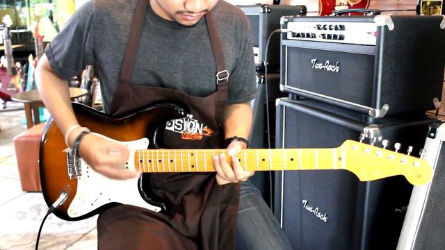 รีวิวเสียง Fender Cs Deluxe 2012 Abby VS Fender Eric Johnson 2009 смотреть онлайн