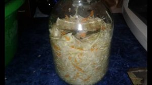 Рецепт вкусной квашеной капусты с рассолом.