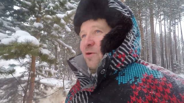 РЫБАКИ НА ЗИМНЕМ ОЗЕРЕ. БЕЛАЯ ТЕЛЯНА.