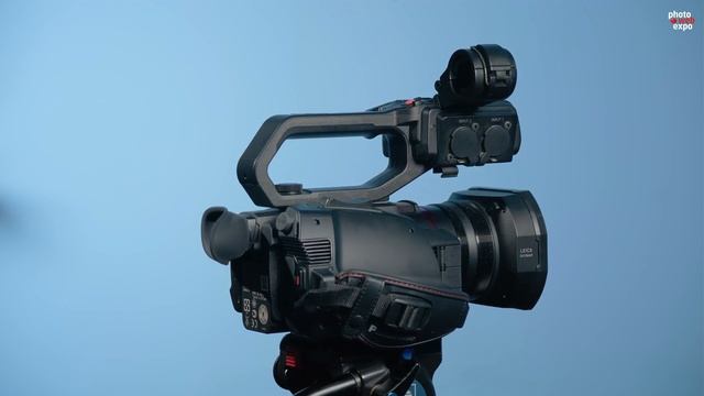 Обзор Panasonic HC-X2000 и X1500 | ВИДЕОкамера или ФОТОаппарат для видео? смотреть онлайн