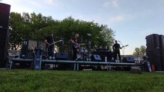 Keep Floyding - Set the Controls for the Heart of the Sun at Aquincum Civil Amphitheatre, Budapest смотреть онлайн