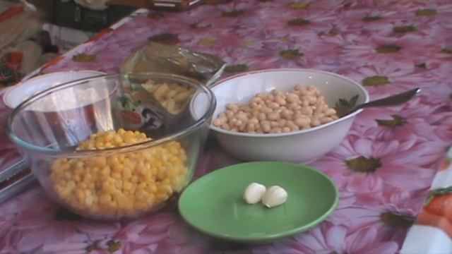Салат.Рецепт салата минутка или гости на пороге.Кукуруза и фасоль.