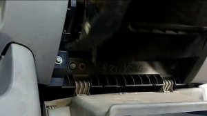 How to change a cabin air filter  Mitsubishi L200 2010  ||• Tagalog