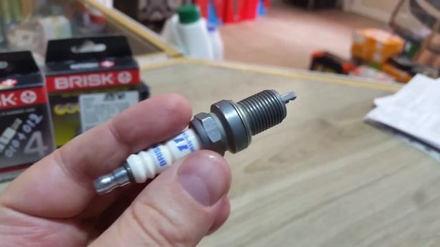 Какие свечи зажигание самые лучшие NGK - Brisk или Denso смотреть онлайн