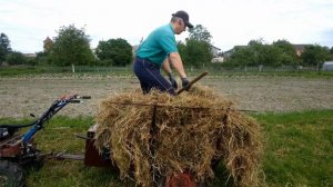 Просто транспортировка сена мотоблоком