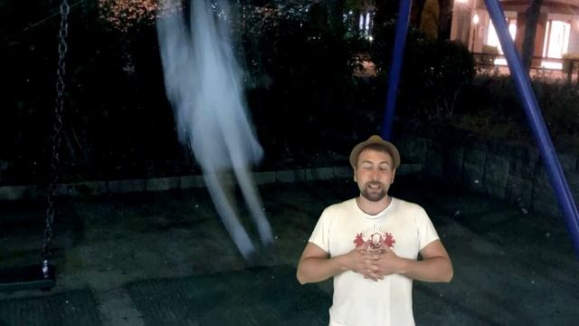 Девочка хотела сделать милое фото на качелях, а получила снимок из фильма ужасов смотреть онлайн