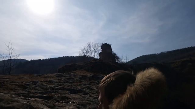 Ольховское ущелье Лермонтовская скала на окраине Кисловодска_1080p.mp4