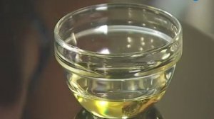 Как вернуть блеск обуви: лайфхак от Светланы Кошеренковой.