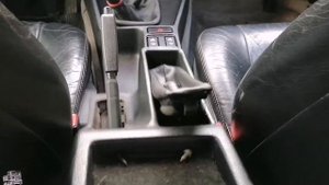 BMW Е-34. Снятие центральной консоли. Бэшечка)