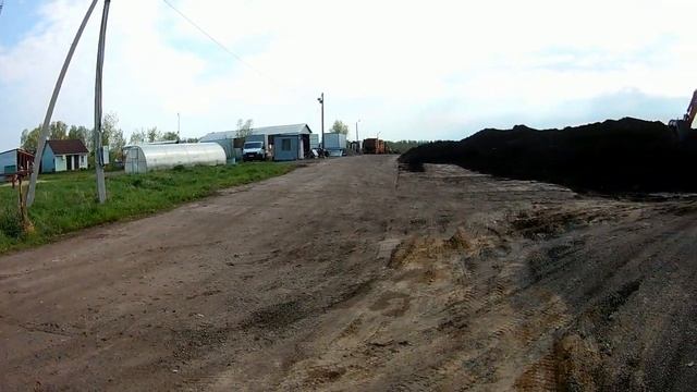 Поездка за торфом. Сколько торфа можно загрузить в небольшой прицеп? 12+ смотреть онлайн