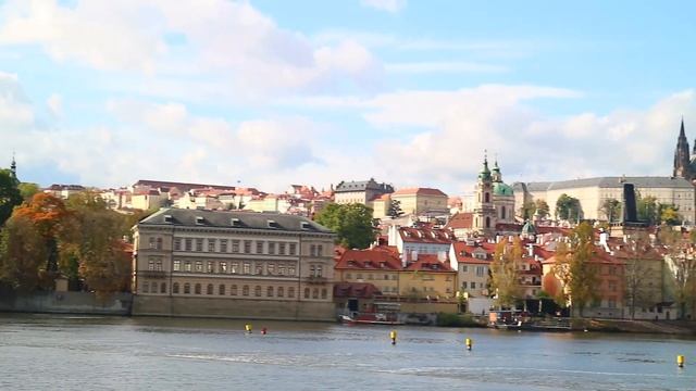 Чехия, Паровоз с напитками, Пражский Зоопарк смотреть онлайн