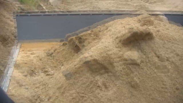 Планета Земля гигантский выработанный карьер смотреть онлайн