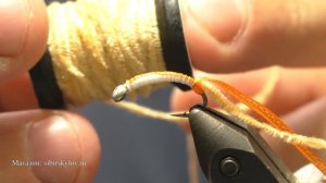 Тесьма Раздора. Материал Наделавший море шума. Мушка из Вельветовой Синели