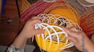 вазочка на донышке из ротанга для начинающих. часть 2.