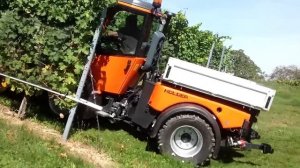 Holder S 990 Knicklenker im Weinbau