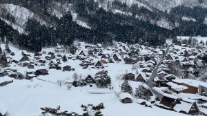 Зима в Японии: деревушка Сиракава-го в Японских альпах