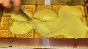 ВКУСНЫЙ ТОРТ БЕЗ ВЫПЕЧКИ ИЗ ПЕЧЕНЬЯ ВАРЕНОЙ СГУЩЕНКИ И АРАХИСА!!!