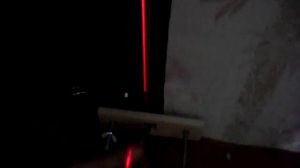 Установка двери при помощи самодельных струбцин своими руками