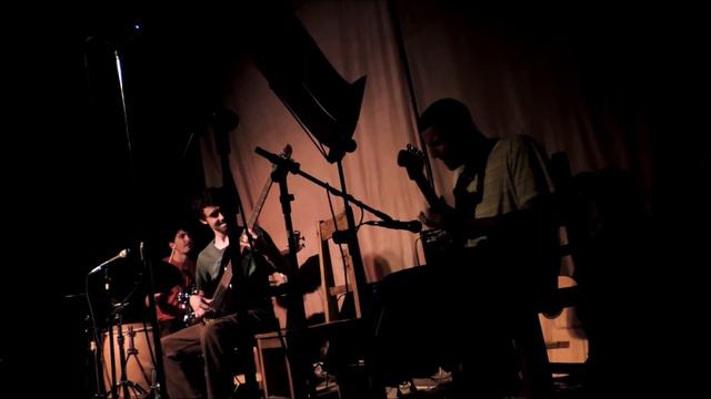 Un Tapir - Pa Delante смотреть онлайн