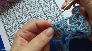 Как связать кофточку с круглой кокеткой узором Листья