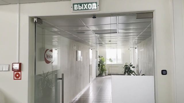 Комбинированные перегородки из стекла и ЛДСП для офиса, Ремонт офиса с помощью каркасных систем смотреть онлайн