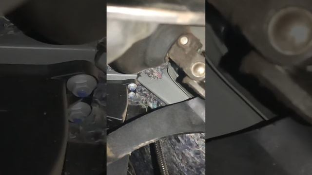 Как поменять тросик сцепления на ваз приора 2! тросик-кпп?? смотреть онлайн