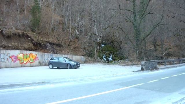 Черногория в несезон без прикрас. Часть 13. Мост Джурджевича и река Тара вблизи смотреть онлайн