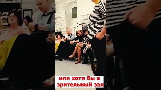 Показ модной дизайнерской одежды в Москве #мода #модаистиль #стильимода #показмод #дизайнодежды