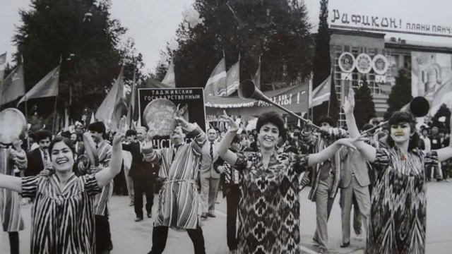 (таджикский песни)- солхои пеш смотреть онлайн