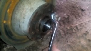 Как снять переднюю ступицу ВАЗ КЛАССИКА без молотка.