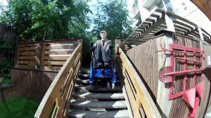 Caterwil versus the "accessible environment" in Moscow - Part 3. Descending stairs, driving on roads