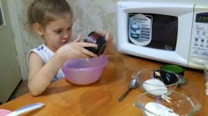 КЕКС В МИКРОВОЛНОВКЕ ЗА 4 МИН / Готовим вместе с детьми