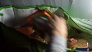 В палатке во время дождя
