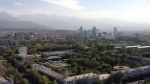 Вид Алматы с 26-го этажа гостиницы "Казахстан"